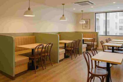 restaurant booth