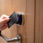4 Customer Service Perks To Look For In Hotel Keycard Providers